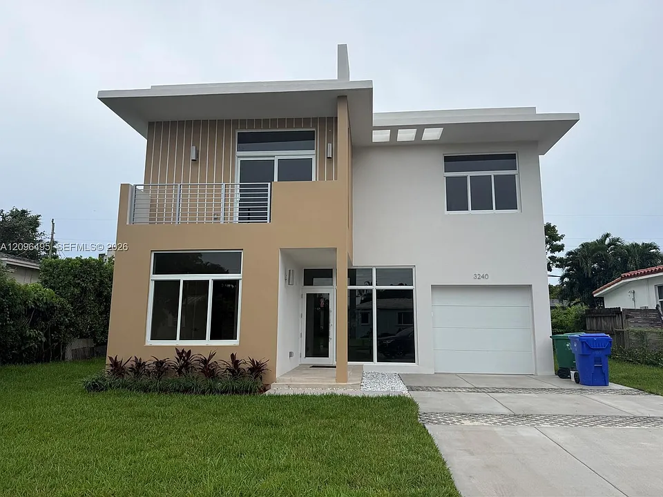 3240 SW 20th St