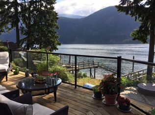 326 Sasamat Ln #1112, North Vancouver, BC V7G2S4