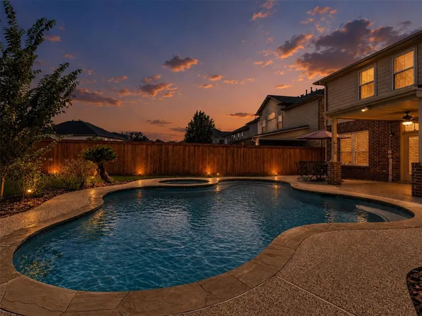19003 Greenleaf Ridge Ct, Cypress, TX 77429