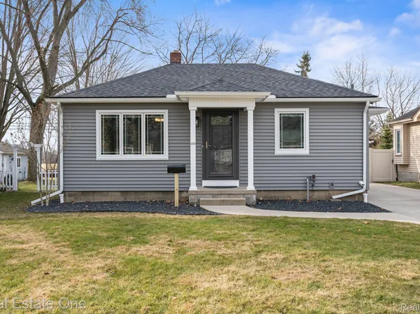 153 Croswell St, Romeo, MI 48065