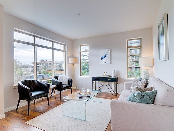 5th image of 1000 Aurora Ave N APT N412