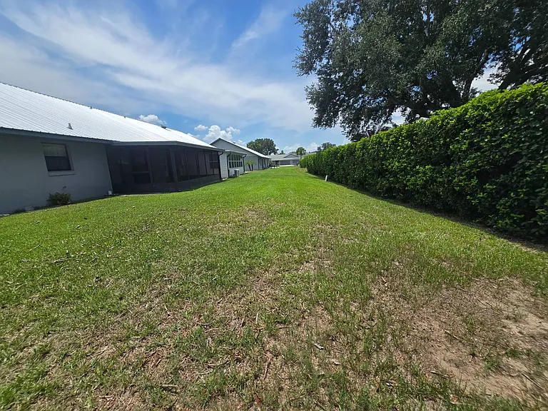 2511 N Orangewood St — Photo 22