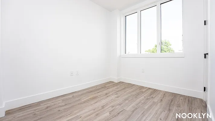 Rented by Nooklyn NYC LLC | media 27