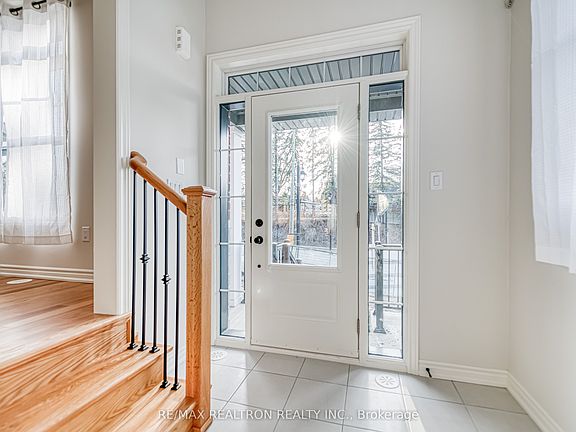 3rd image of 65 Main St S