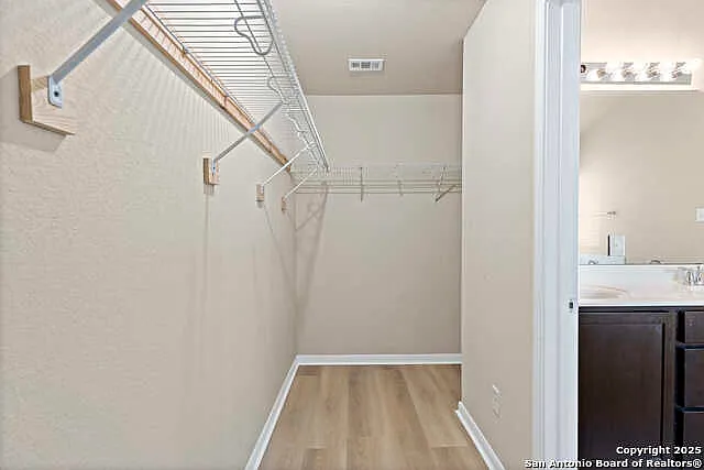 117 Linden Ln — Photo 24