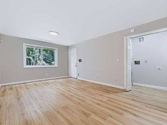 5th image of 1635 Line Cir #1635