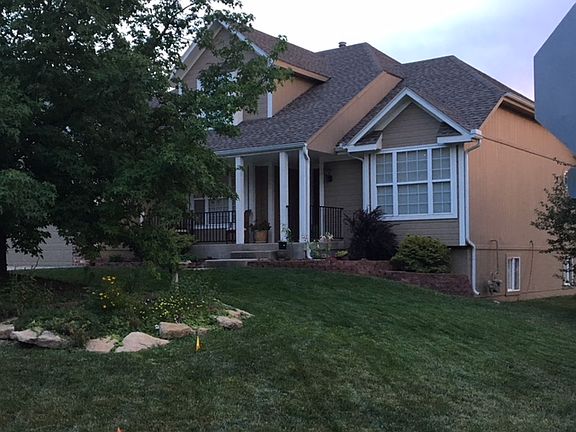 Front Elevation, Corner Lot