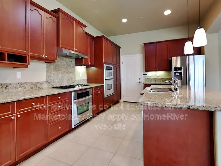 674 Lefevre Dr — Photo 2