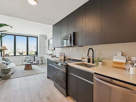 2nd image of 500 Degraw St #1709