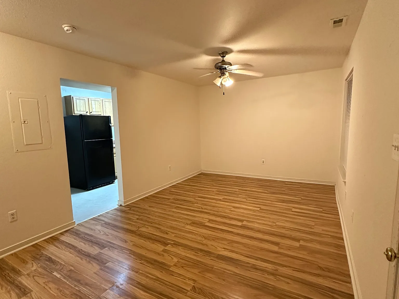 2 bed, 780 sqft, $1,425 — Photo 3