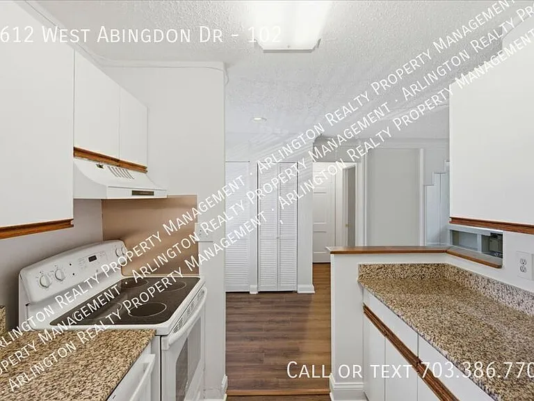 1612 W Abingdon Dr #102 — Photo 7