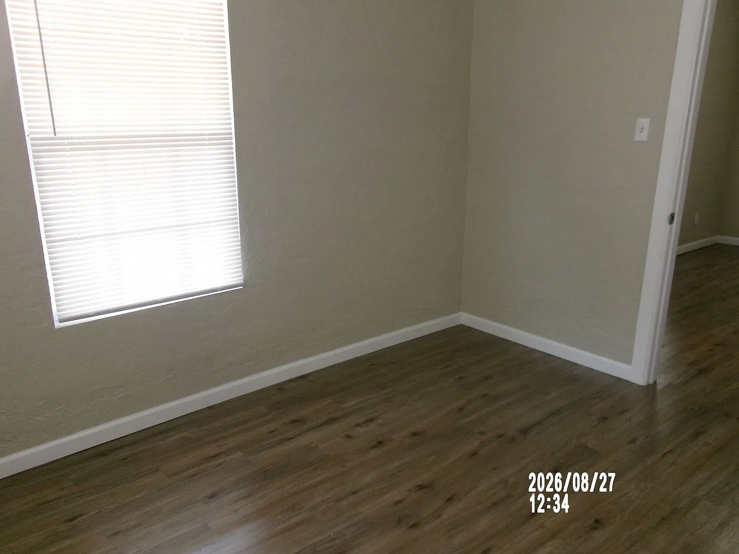 Beautiful Home Located in Old Town North — Photo 4