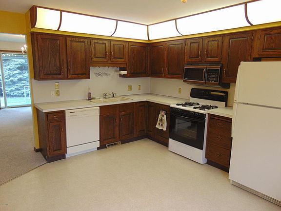 3rd image of 5665 Leisure South Dr SE
