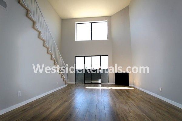 1st image of 1823 Holmby Ave APT 301