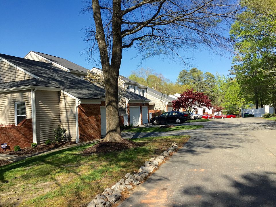 1st image of 7500 Broach Dr