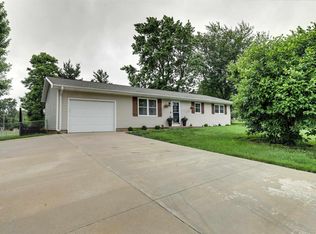 5211 Willer Dr S, Quincy, IL 62305