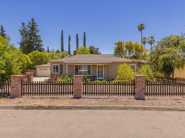25 Del Valle St, Oak View, CA 93022