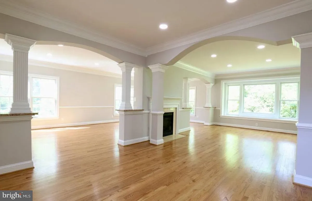 Building Photo - 1310 Forestwood Dr