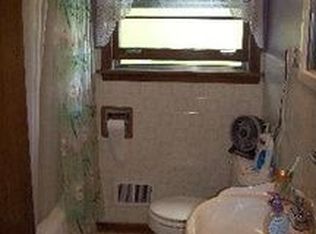 157 High Ave, Hampshire, IL