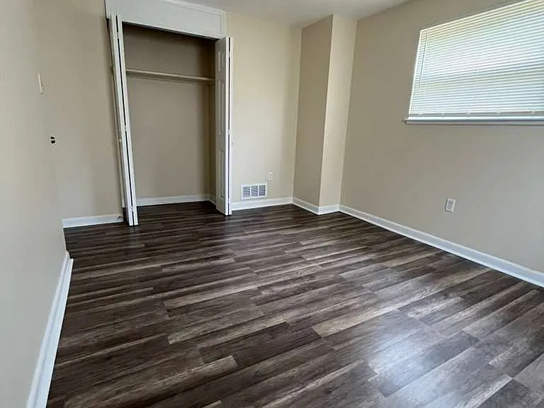 4852 Melbourne Rd — Photo 6