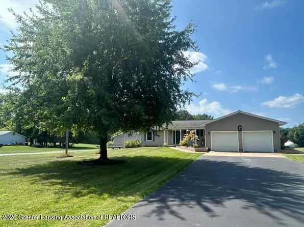 3900 Stillson Rd, Stockbridge, MI 49285