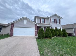 3082 Warwickshire Dr, Dekalb, IL 60115