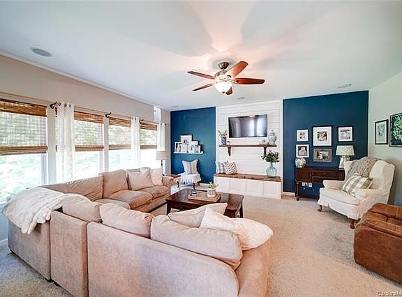 4th image of 2128 Lake Vista Dr
