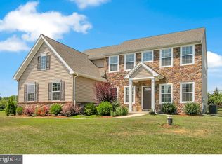 421 Southfield Dr, Oley, PA 19547