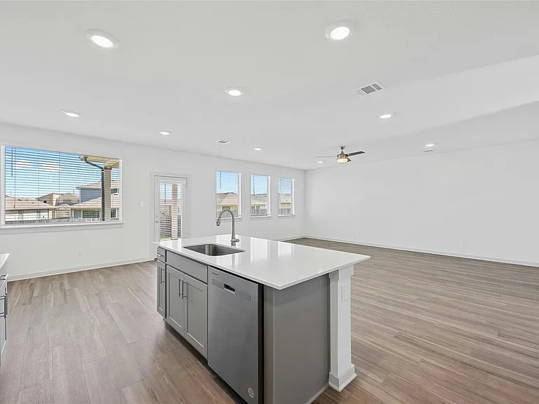 432 Wilshire Rd — Photo 10