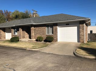 2059 S Kentwood Ave, Springfield, MO 65804