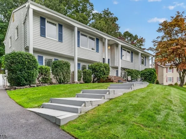 21 Alexandra Rd, Roxbury Twp., NJ 07850