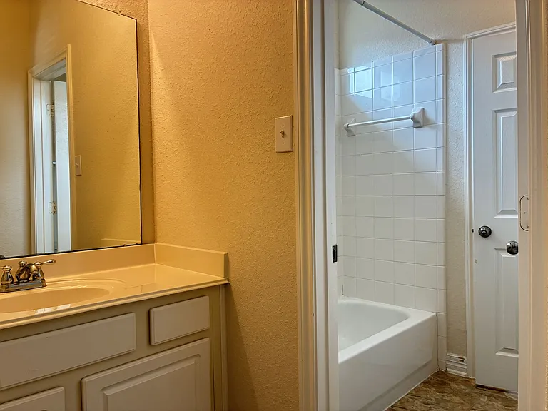 14207 Parable Ln — Photo 26