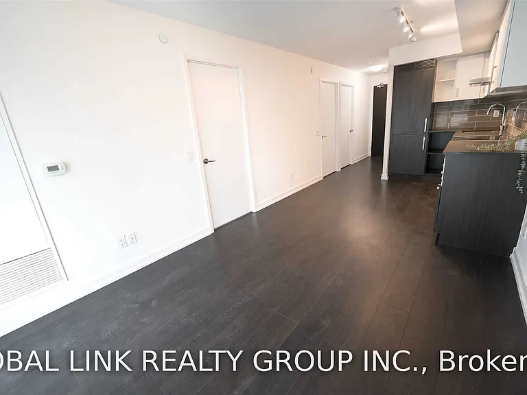 125 Redpath Ave #407 — Photo 6