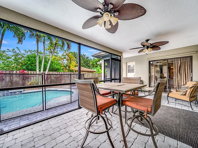 574 Juniper Pl — Photo 42