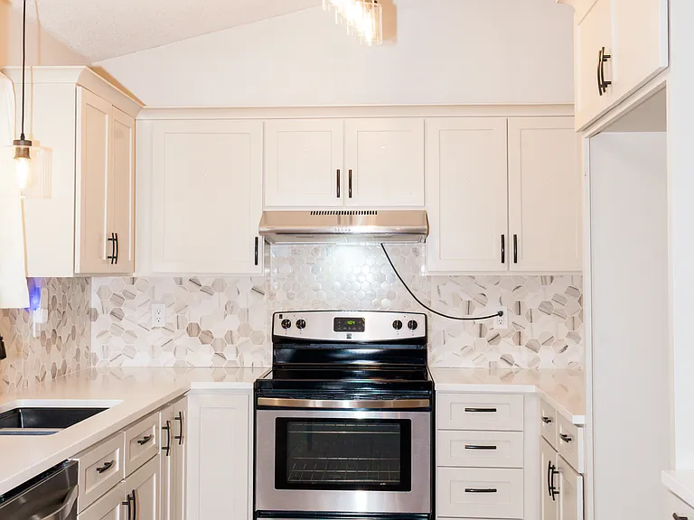 1426 W Nottingham Cir — Photo 16