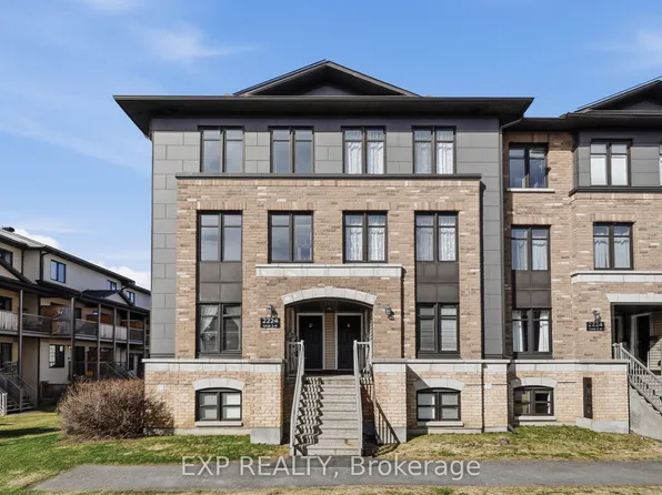 2224 Marble Cres #2, Clarence Rockland, ON K4K 0G9