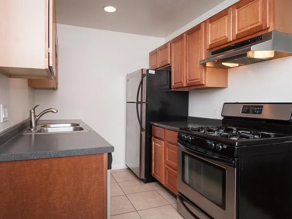 935 Agate St APT 4, San Diego, CA 92109
