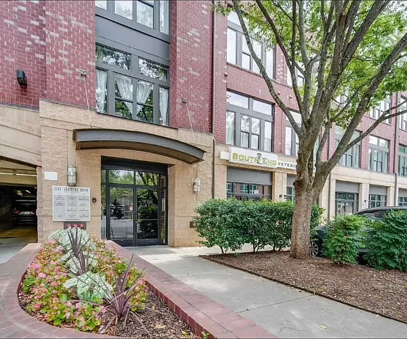 2125 Southend Dr #239 — Photo 13