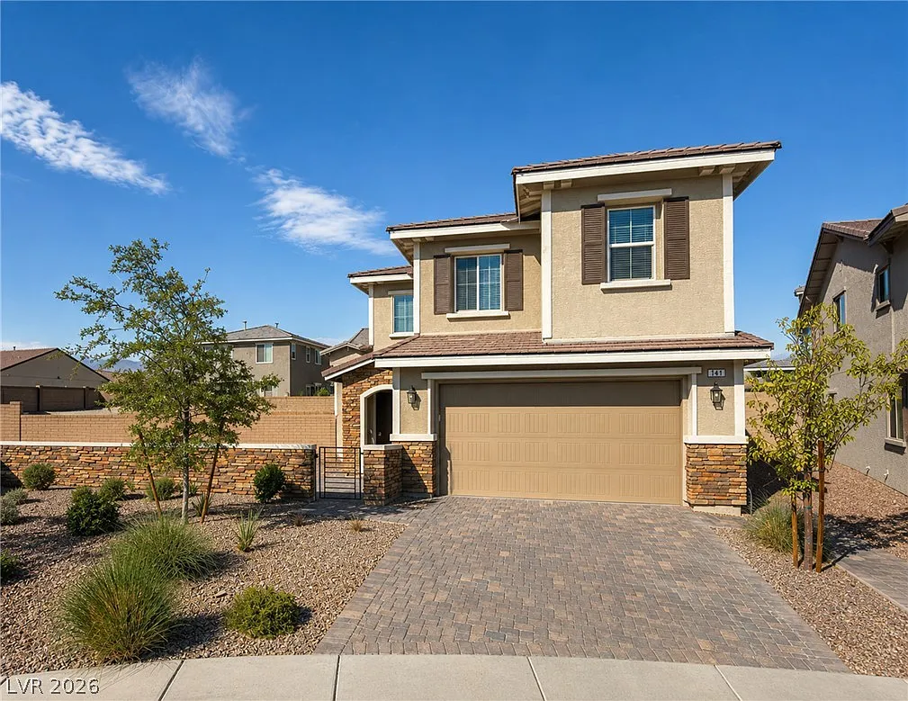 5 bed, 3.0 bath, 2413 sqft, $2,995 — Photo 1