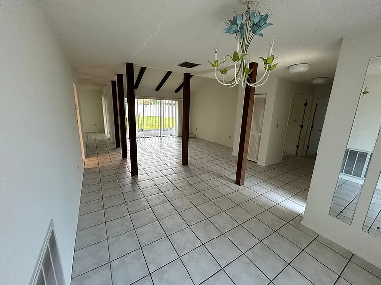 1429 Dogwood Dr — Photo 7