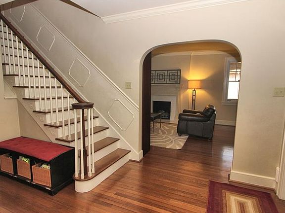 2nd image of 124 Jefferson Dr