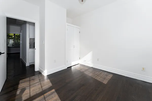 Rented by Yellowstone Equity Management Inc | media 6