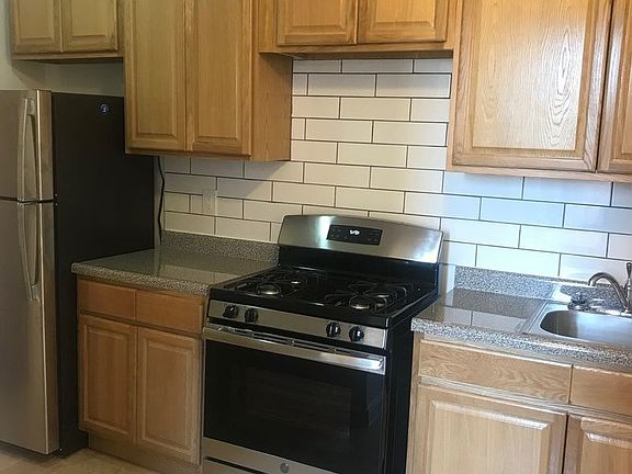 2nd image of 8355 116th St