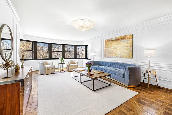 Sold by Douglas Elliman | media 21