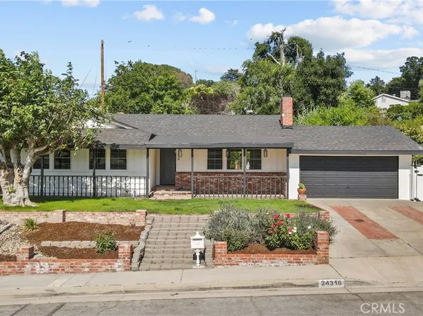 24318 Logdell Ave, Santa Clarita, CA 91321