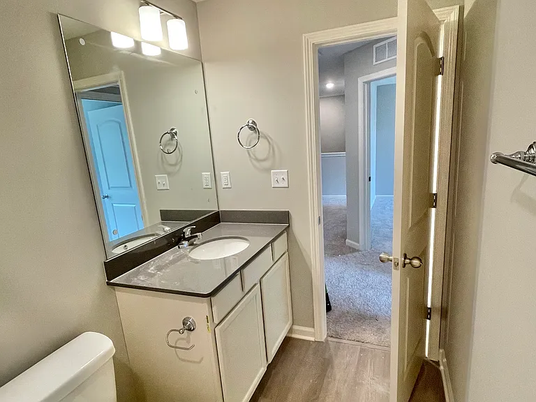 124 Travis Way — Photo 29