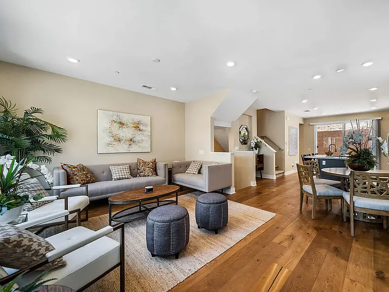 6746 Gill Way — Photo 4