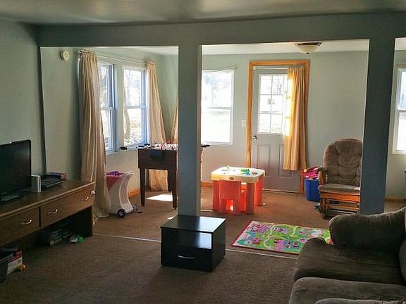 Living/Family Room - 1