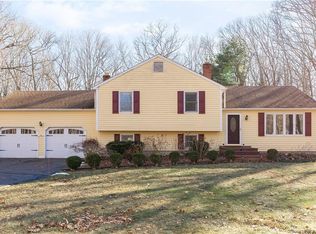 6 Kenilworth Dr, Clinton, CT 06413
