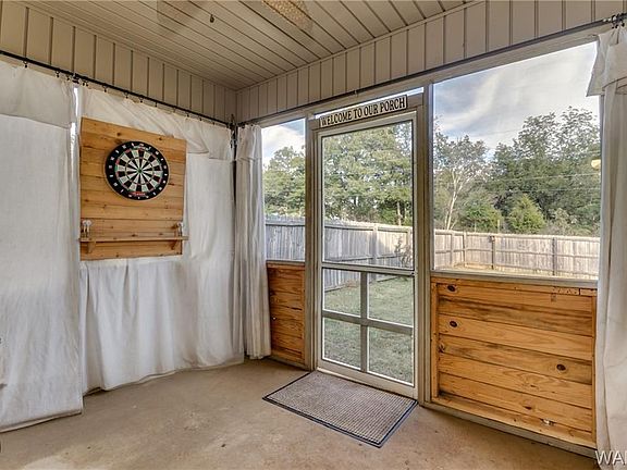3rd image of 9439 Cotton Fields Cir